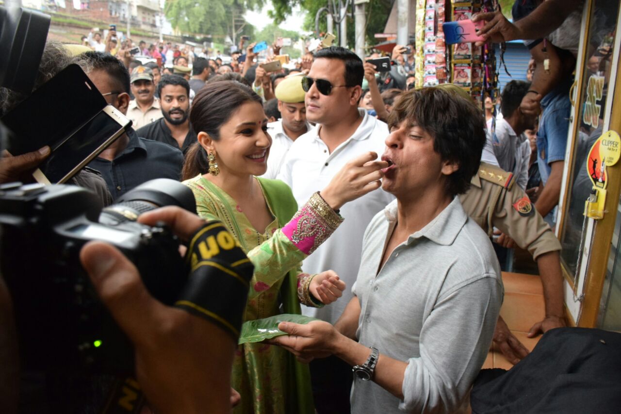 Shah Rukh Khan, Banaras, Jab Harry met Sejal, Anushka Sharma