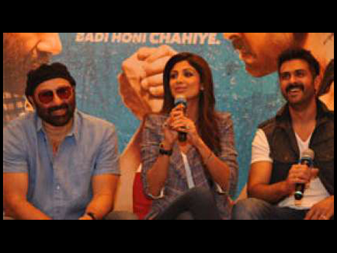 Shilpa Shetty, Sunny Deol, Dishkiyaaoon, MUMBAI