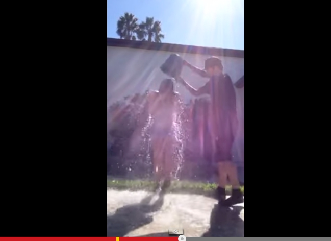 Sunny Leone, Ice Bucket Challenge, Watch Video