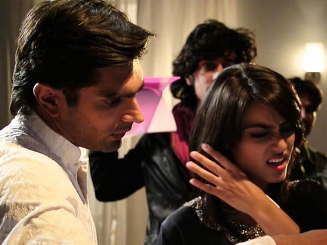 Qubool Hai, Surbhi Jyoti, Karan SIngh Grover