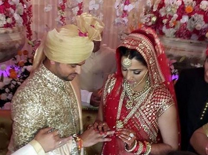 Suresh Raina, Marriage, Pictures
