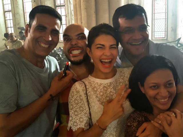 Akshay Kumar, Jacqueline, twitter, Movie, Brother