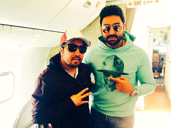 Abhishek Bachchan, Delhi, Mika Singh