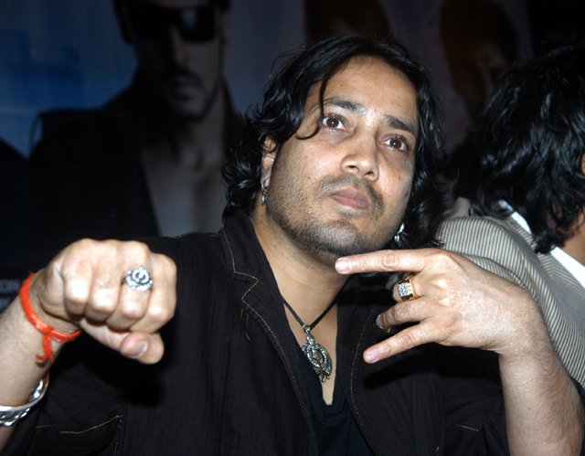 Mika Singh, drunk, slap