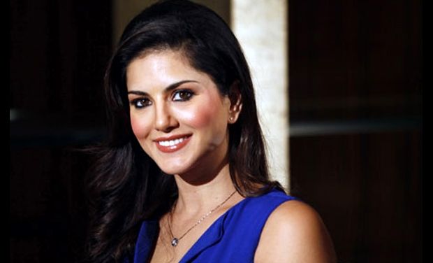 Sunny Leone, Kuch kuch Locha Hai