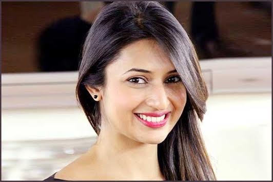 Interview, Divyanka Tripathi, crush, Sonu Sood