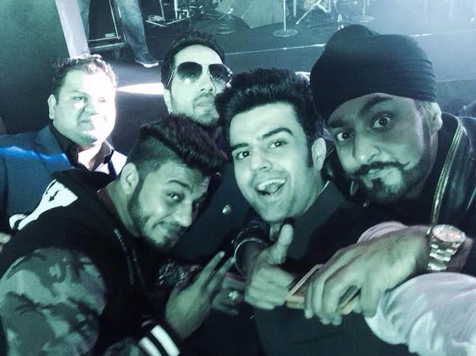 Manish Paul, Mika Singh, function