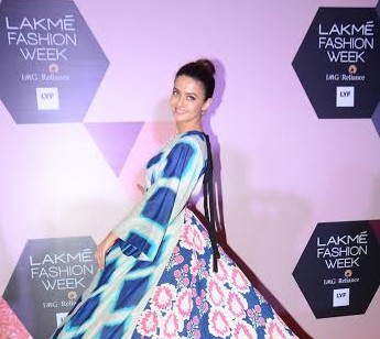 Actress, Surveen Chawla, GARO, Lakme Fashion Week
