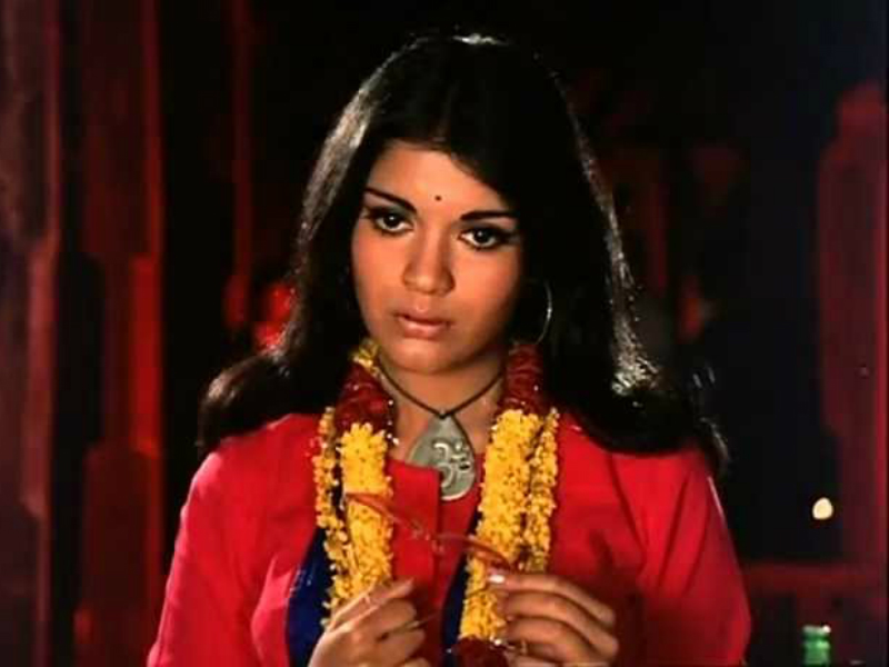 Zeenat Aman, selfie