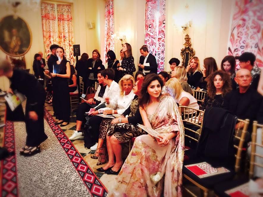 Kanika Kapoor, Smriti Irani, Paris