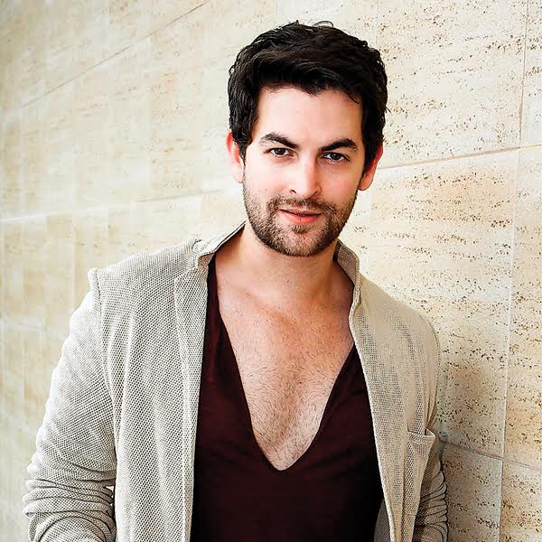 Neil Nitin Mukesh, Mom