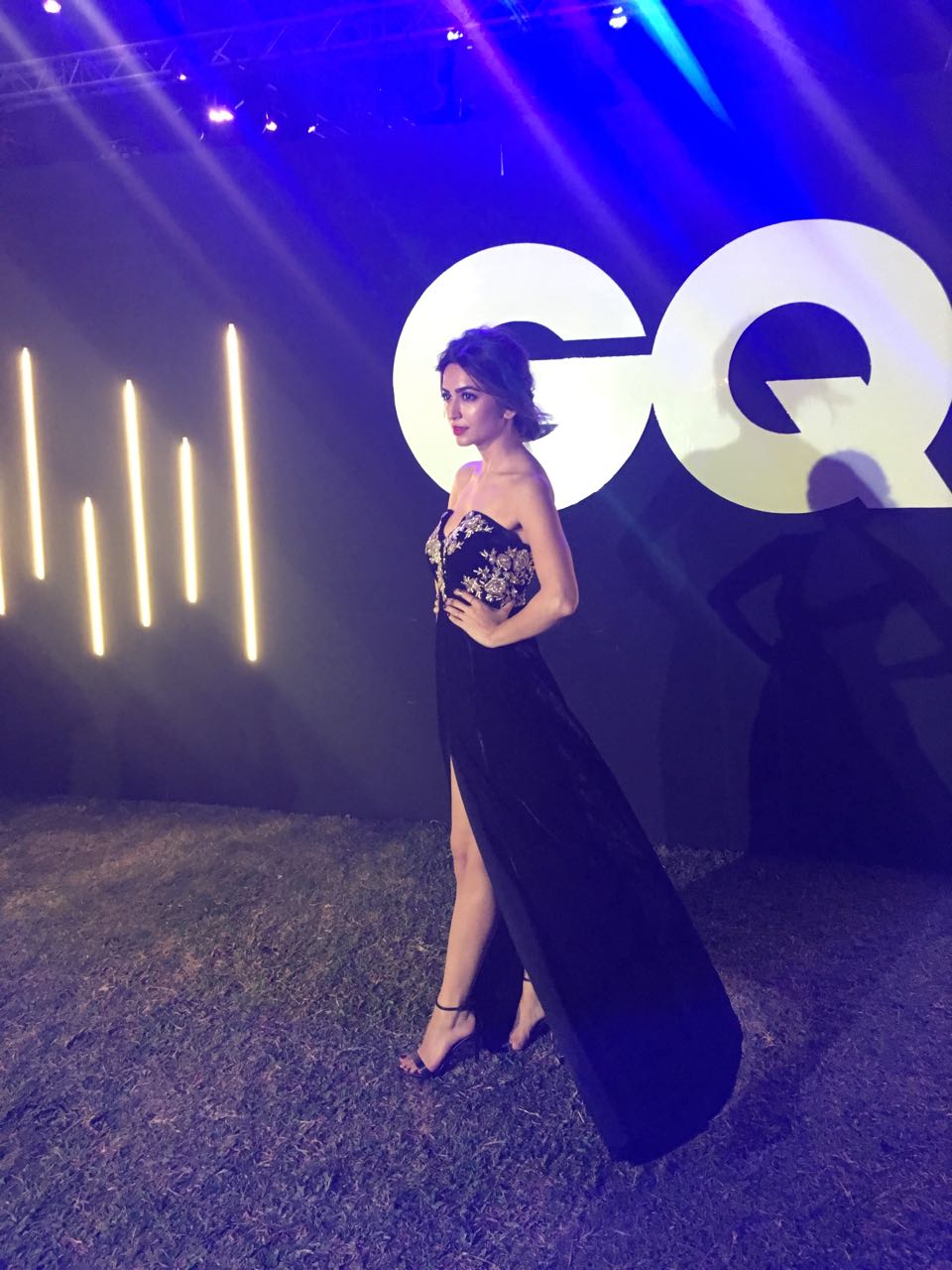 Kriti Kharbanda, stuns, Rozina Vishram, black velvet gown, GQ Fashion Nights