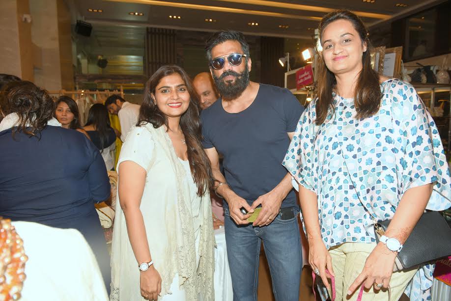 Designer Duo, Bhumika, Jyoti, Araaish, Sunil Shetty