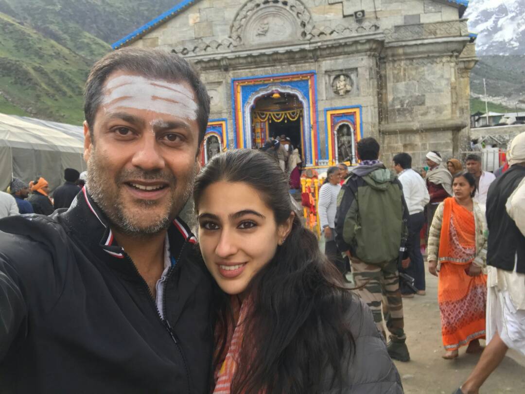 Abhishek Kapoor,Sara Ali Khan,travels,Kedarnath mandir,blessings