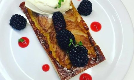 apple strawberry jell, blackberries, Crème fraîche, French dessert, recipe, Apple Tart,