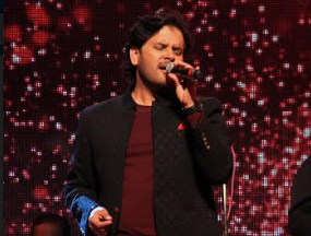 Ankit Tiwari, Babul Supriyo, Javed Ali, Leslie Louis, Bappi Lahiri, Alka Yagnik, Rehmatein