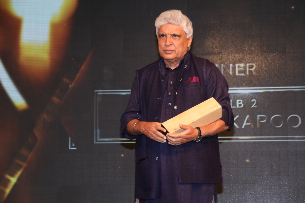 Javed Akhtar at the 8th Jagran Film Festival Award Night