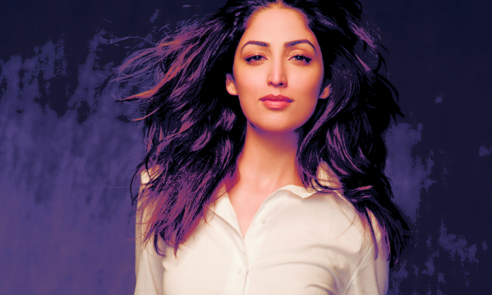 Yami Gautam, Hrithik Roshan, sister