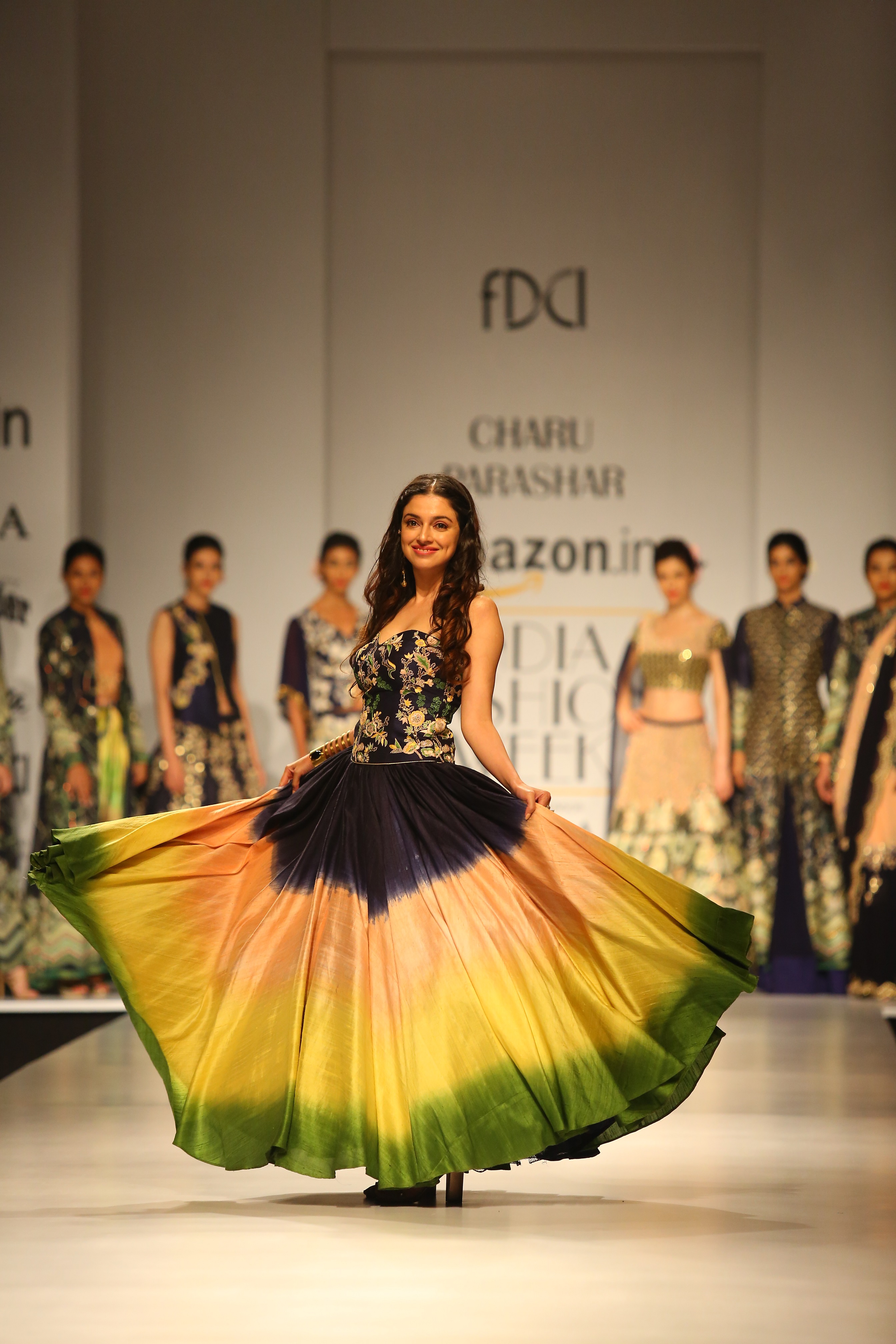 Divya Khosla Kumar walks for designer Charu Parashar at AIFWSS18 4