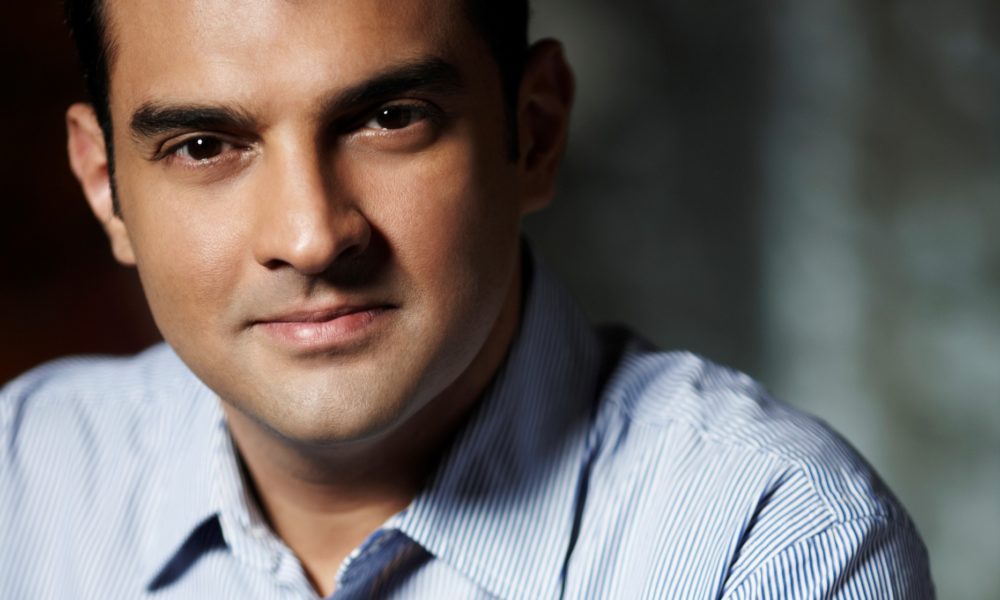 Siddharth Roy Kapur, RS Prasanna