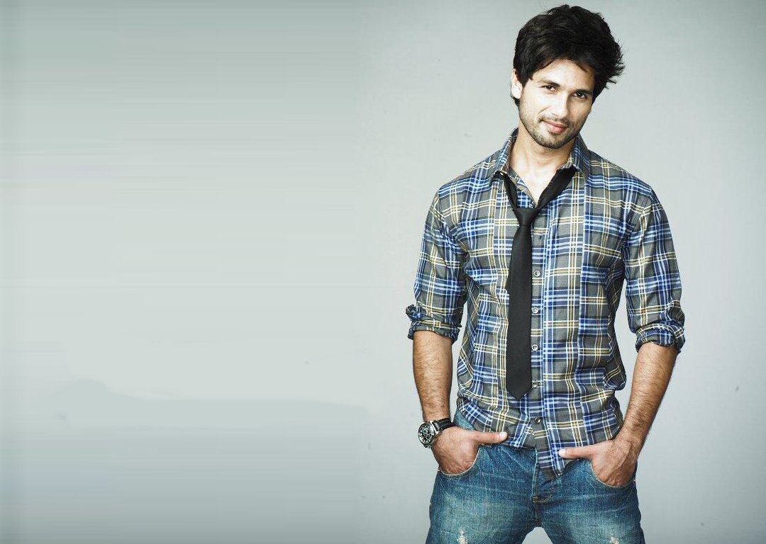 Shahid Kapoor's look in Batti Gul Meter Chalu to take audiences by surprise! - Bollywood Dhamaka Shahid Kapoor's look in Batti Gul Meter Chalu to take audiences by surprise! - Bollywood Dhamaka