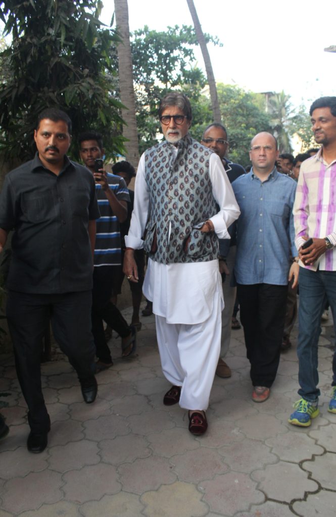 Amitabh Bachchan, spotted, Versova, Mumbai