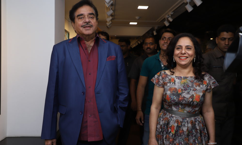 Shatrughan Sinha, Sangeeta Babani