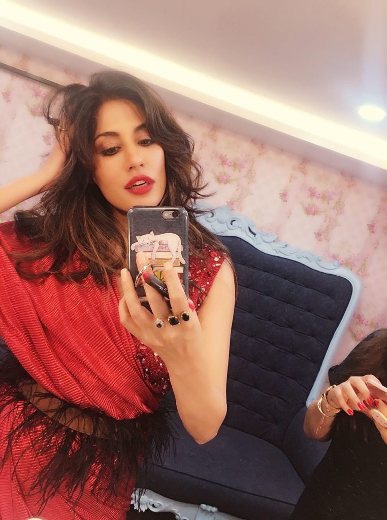 Pics, Chitrangada Singh, red saree