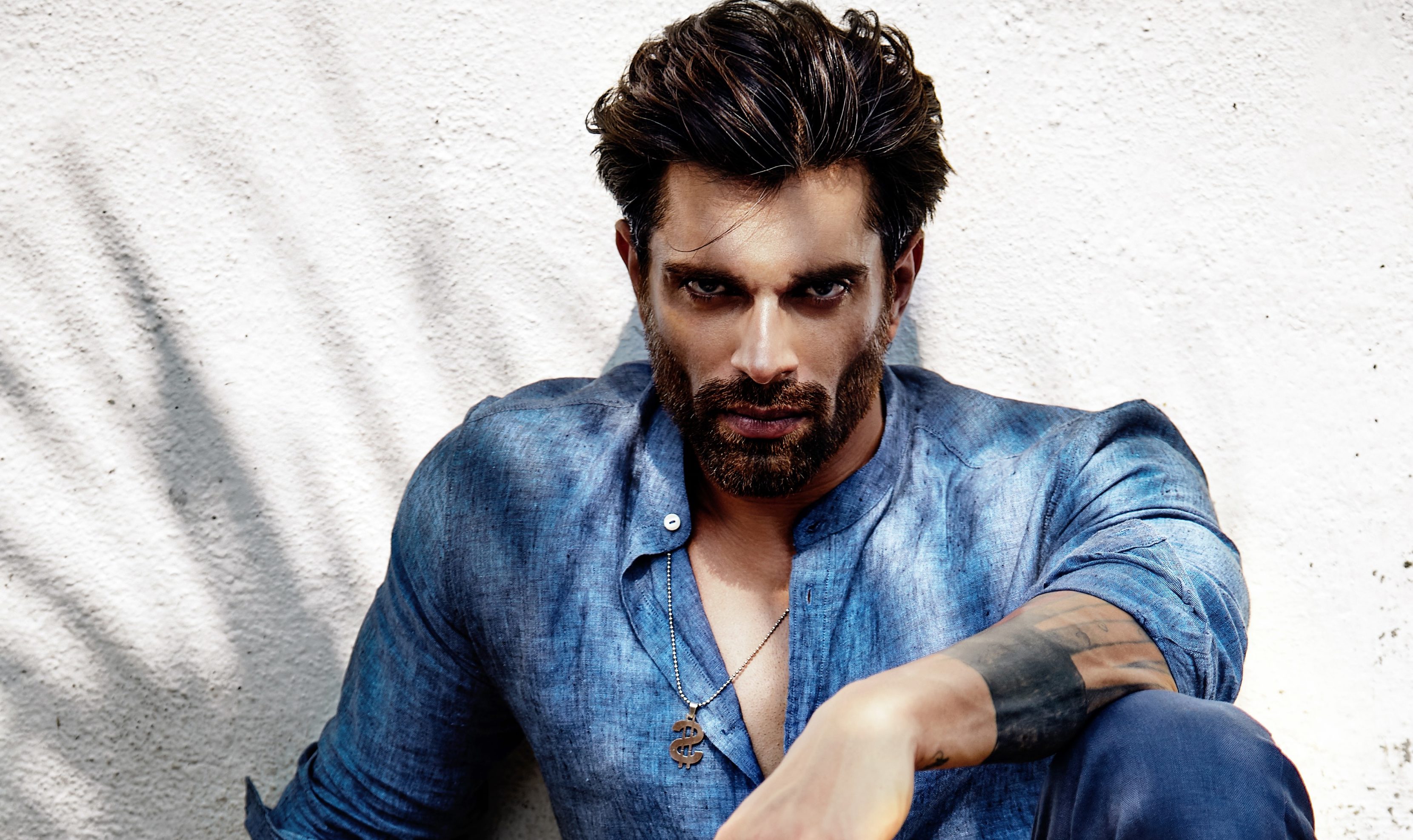 karan singh grover confirmed the releasing date of "3 dev