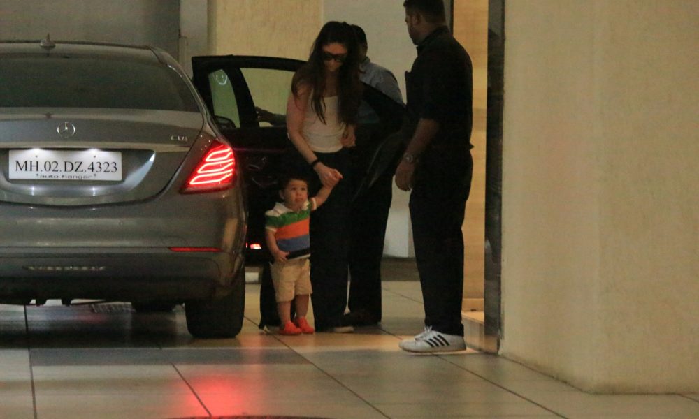 PHOTOS, Taimur, Kareena Kapoor khan, spotted, BollywoodDhamaka