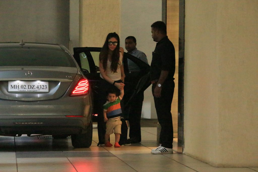 PHOTOS, Taimur, Kareena Kapoor khan, spotted, BollywoodDhamaka