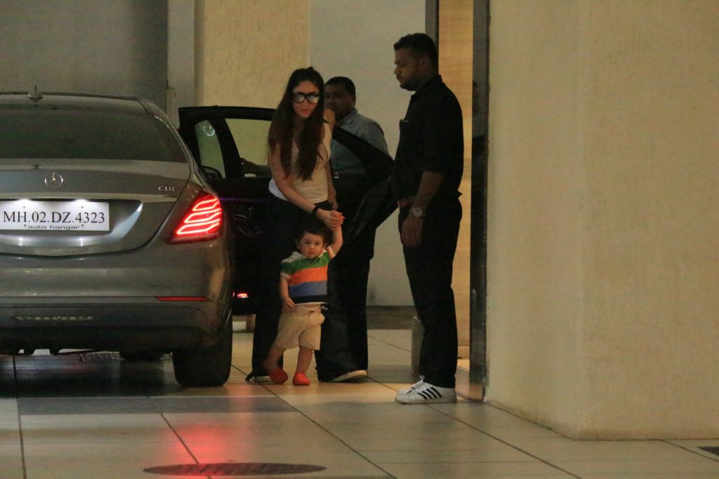 PHOTOS, Taimur, Kareena Kapoor khan, spotted, BollywoodDhamaka