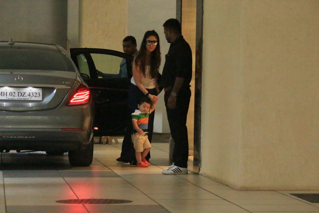 PHOTOS, Taimur, Kareena Kapoor khan, spotted, BollywoodDhamaka