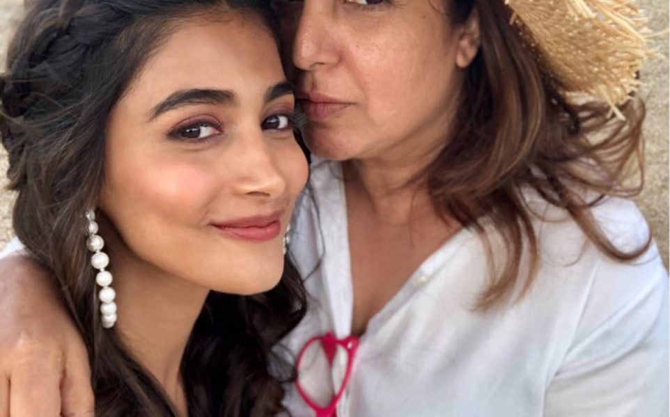 Pooja Hegde, Farah Khan, BollywoodDhamaka