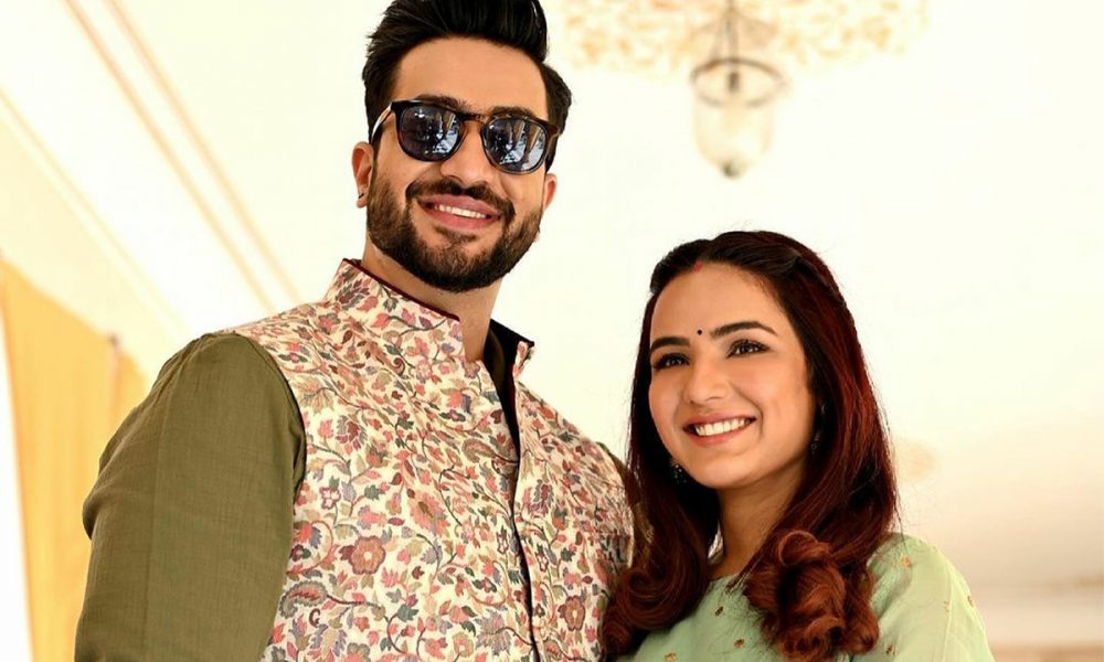 Jasmin Bhasin, Aly Goni