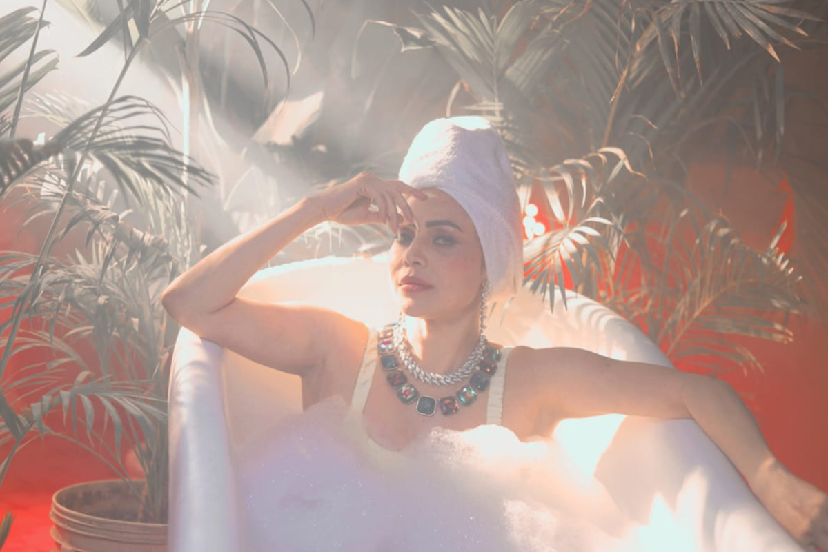Actress, Nikita Rawal, Bathtub Photoshoot